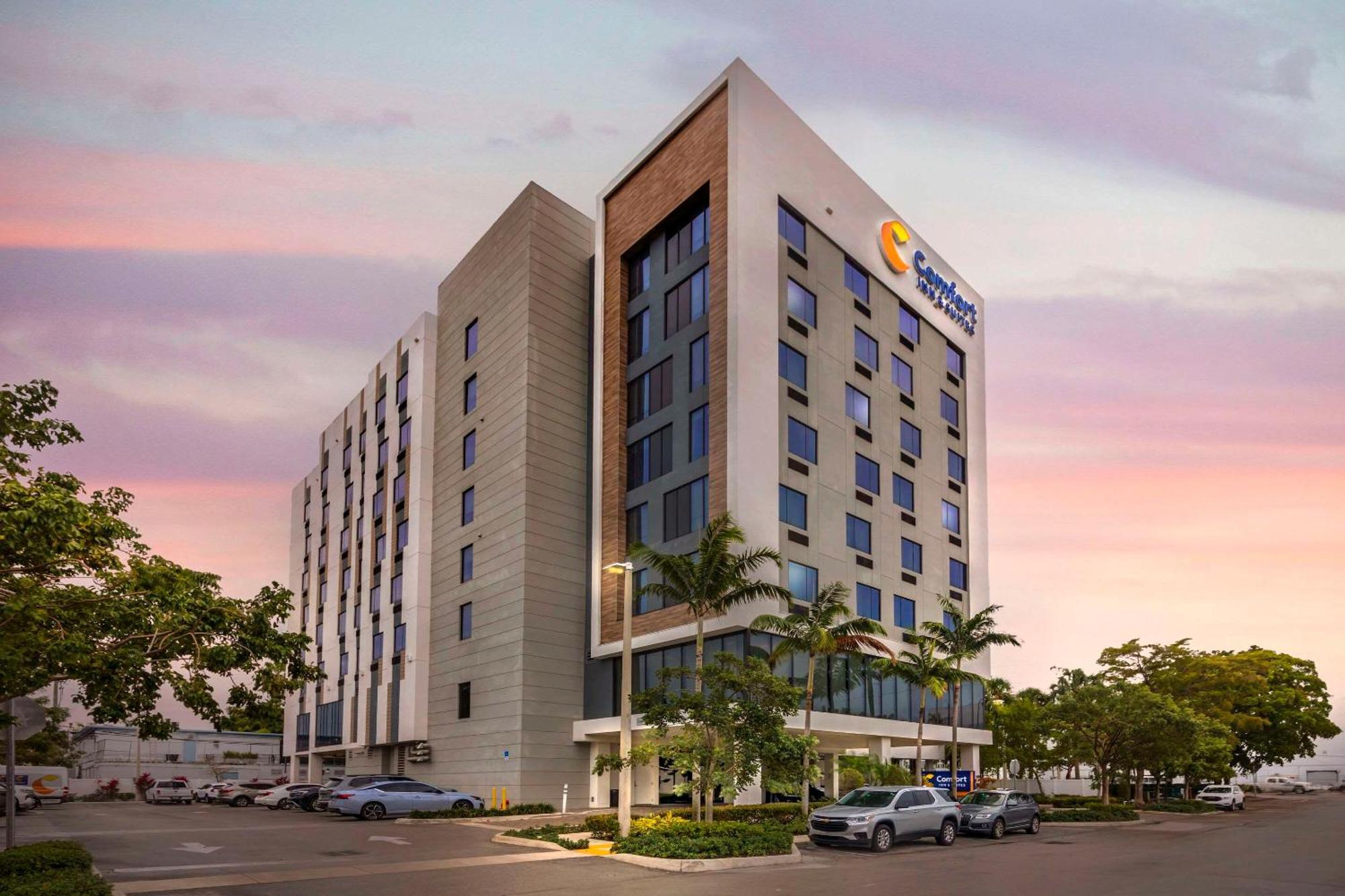 Comfort Inn & Suites Miami International Airport Miami Springs Εξωτερικό φωτογραφία