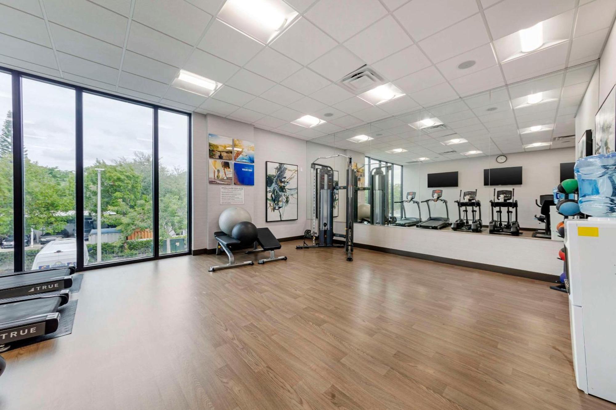 Comfort Inn & Suites Miami International Airport Miami Springs Εξωτερικό φωτογραφία